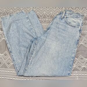 SOLD!!!!! Levis '94 Baggy Midrise Jeans Size 29